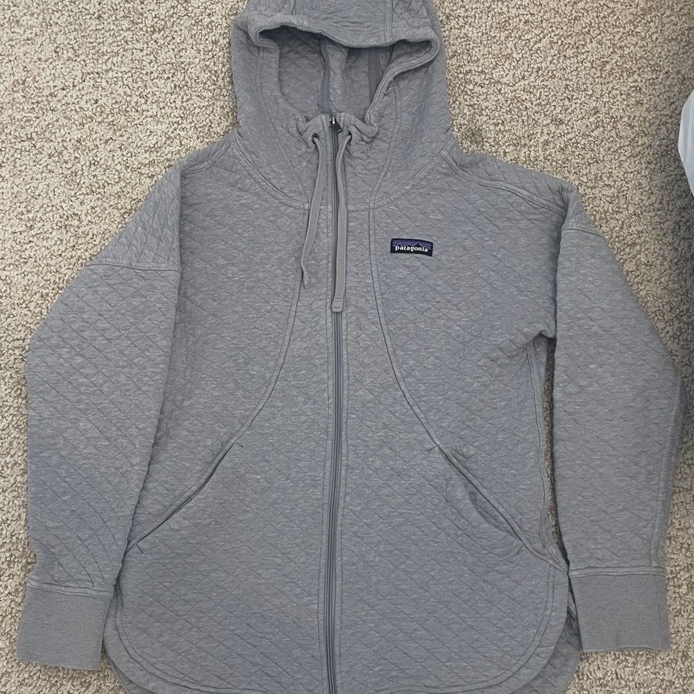 Patagonia Women's Gray Quilted Jacket